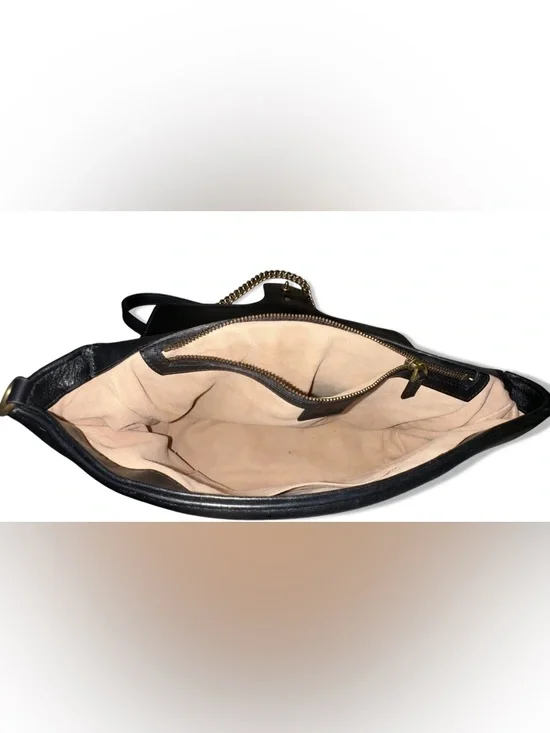 Gucci GG Black Quilted Marmont Leather Shoulder Bag with Gold Hardware - Picture 7 of 8